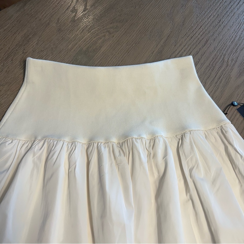 Emerson Lang Ivory Bubble Midi Skirt NWT Sz Medium Athleisure Modest Gorpcore - Picture 3 of 11